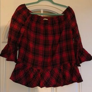 Red/Black Plaid Top Size Large